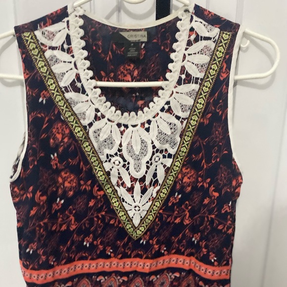 Top - Picture 2 of 4